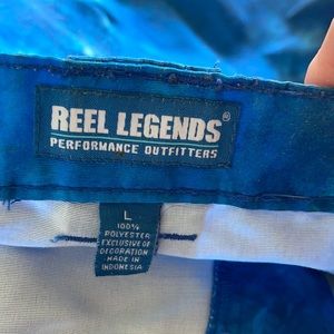 I’m selling Reel Ledgends cargo shorts/ bathing suit for men.  Variety of colors